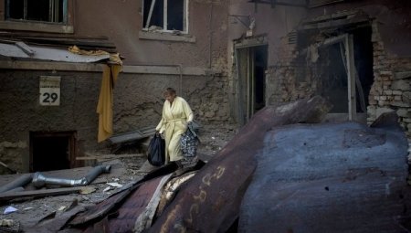 Как живет Петровка под обстрелами: о рынках, деньгах, ремонте и помощи волонтеров