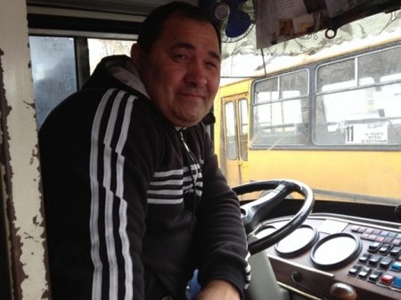 Водитель донецкой маршрутки: Пускаю в салон даже если денег нет, а как отказать?