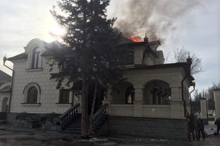 В Горловке артиллерийским снарядом повреждена трапезная Богоявленского кафедрального собора