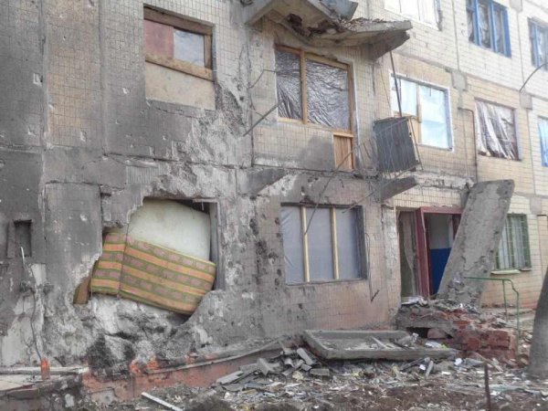 Фото разрушений Горловки март 2015 года