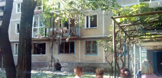 В Донецке восстанавливают 385 многоэтажных домов, поврежденных обстрелами