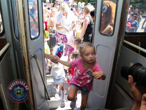 В Макеевке будет курсировать театральный троллейбус