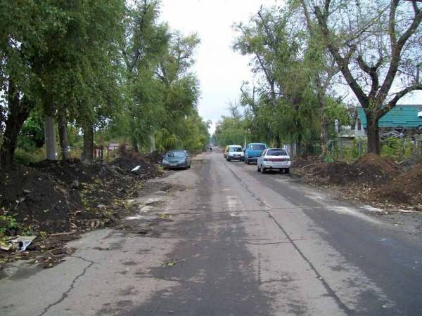 На улице Взлетной микрорайона 15 участок ведутся восстановительные работы.