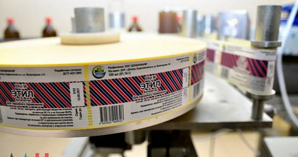 Единственный в ДНР завод по изготовлению антисептиков планирует в три раза увеличить объемы производства