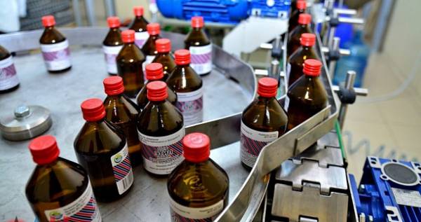 Единственный в ДНР завод по изготовлению антисептиков планирует в три раза увеличить объемы производства