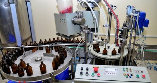 Единственный в ДНР завод по изготовлению антисептиков планирует в три раза увеличить объемы производства