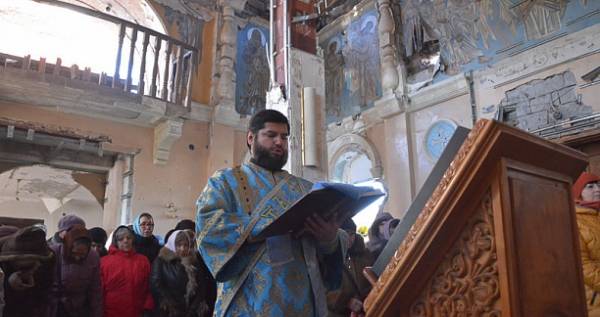 В Иверском монастыре под донецким аэропортом прошла служба (ФОТО)