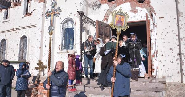 В Иверском монастыре под донецким аэропортом прошла служба (ФОТО)