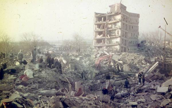 7 декабря 2017 - День памяти жертв землетрясения 1988 года в Армении