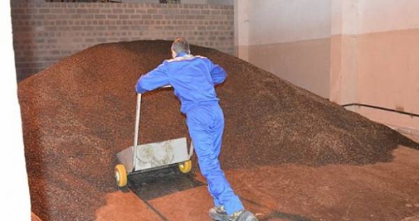 В ДНР возобновило работу предприятие по производству халвы (ФОТО)