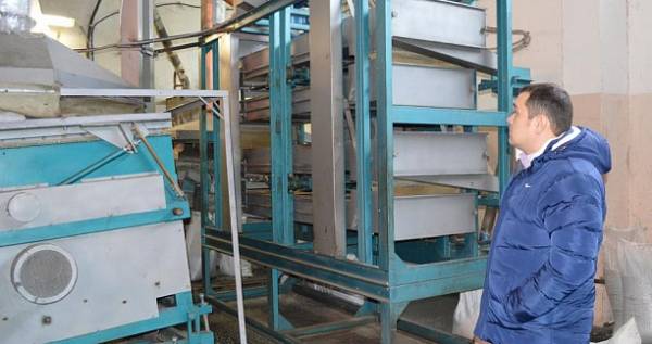 В ДНР возобновило работу предприятие по производству халвы (ФОТО)