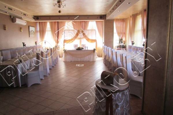 Украшение зала со вкусом