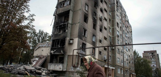 Обстрелами в Ясиноватой повреждены более двух тысяч домов, - местные власти