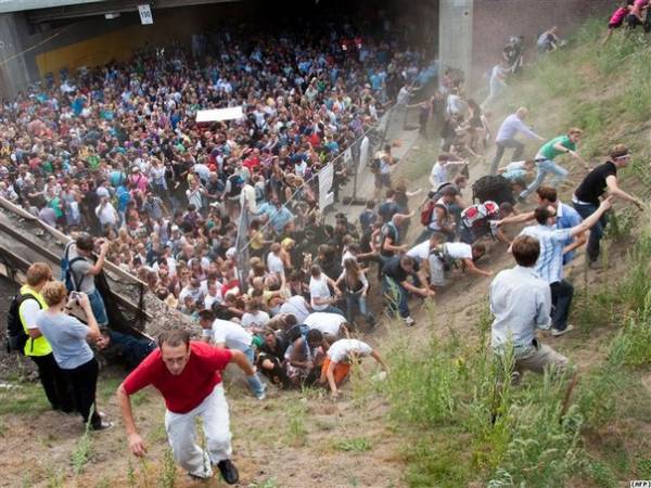 ЕСЛИ ОКАЗАЛСЯ В ТОЛПЕ…