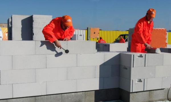 Возведение стен из газоблоков