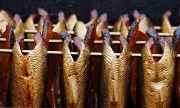 Как правильно выбрать копчёную рыбу