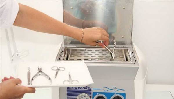 Обработка инструментов в салонах красоты, последовательность и правила