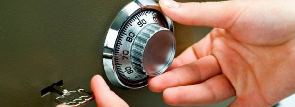 Закрыли сейф и забыли код. Что делать?