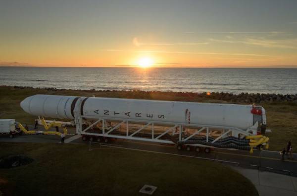 На американском космодроме идёт подготовка к старту ракеты-носителя с произведённой в Украине первой ступенью