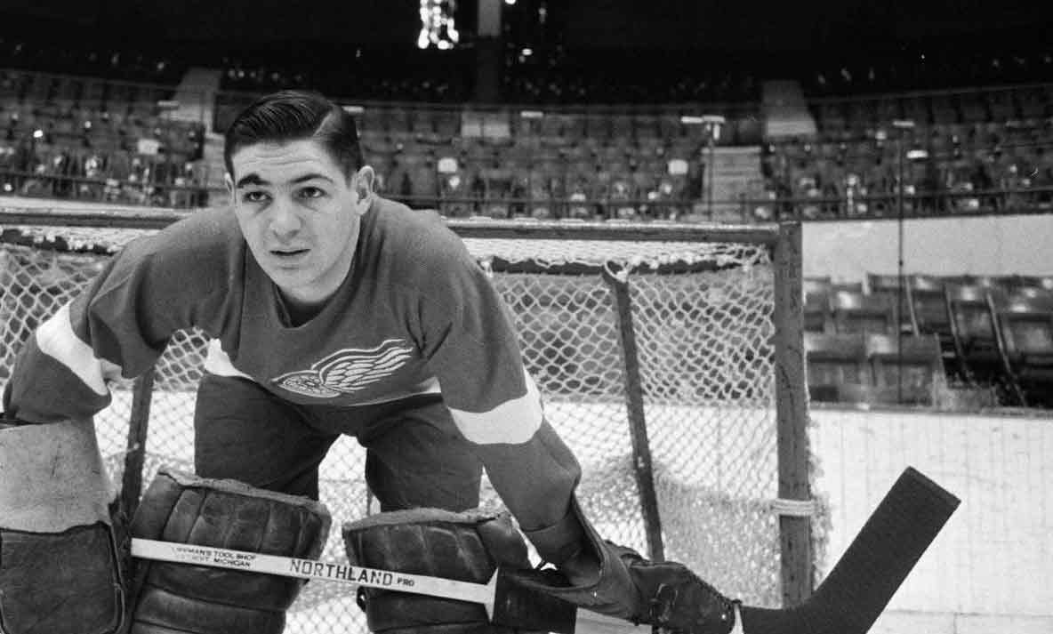 История известного вратаря хоккея Терри Савчука