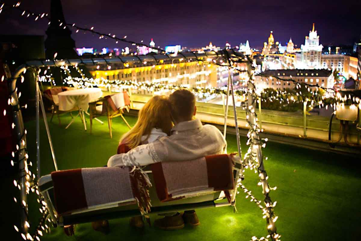 Каким образом организовать романтичное свидание на крыше