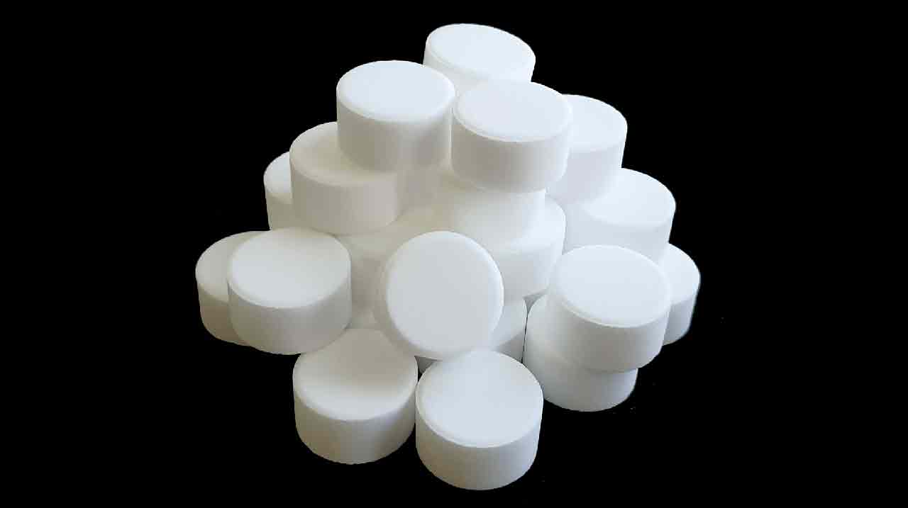 Как соль смягчает воду