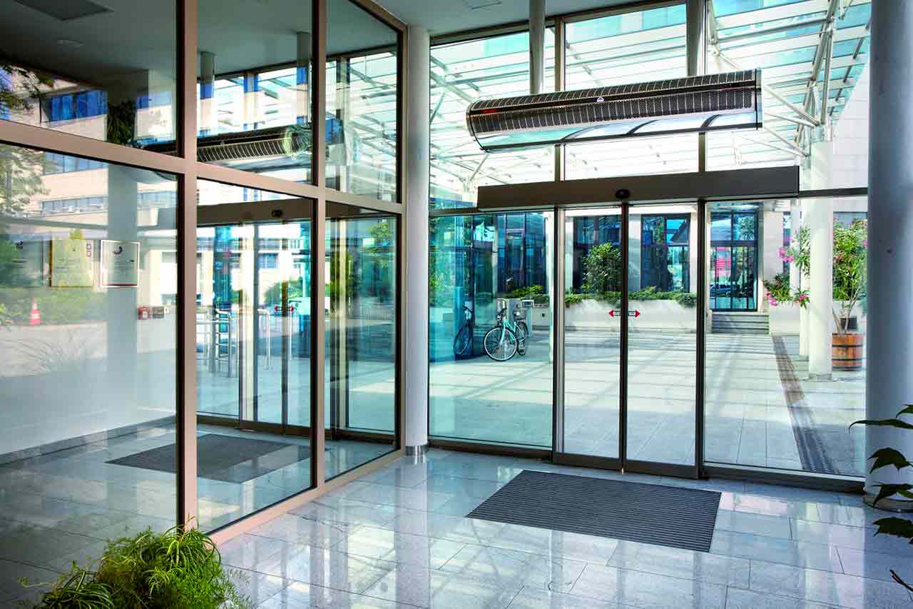 Универсальность тепловых завес