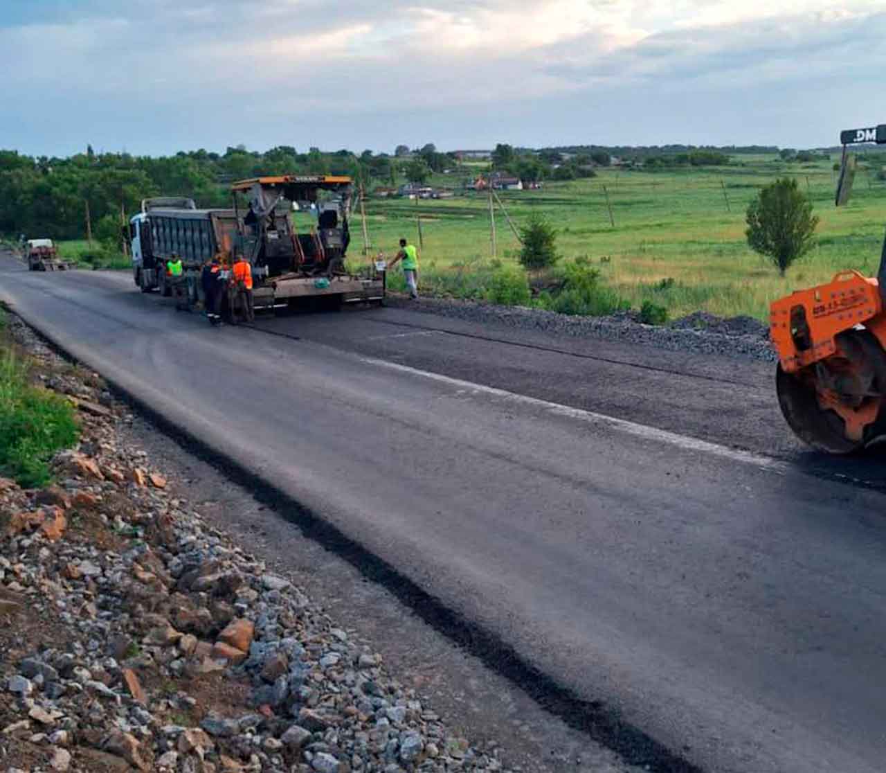 На границе между Донбассом и Ростовом ускорят проверки