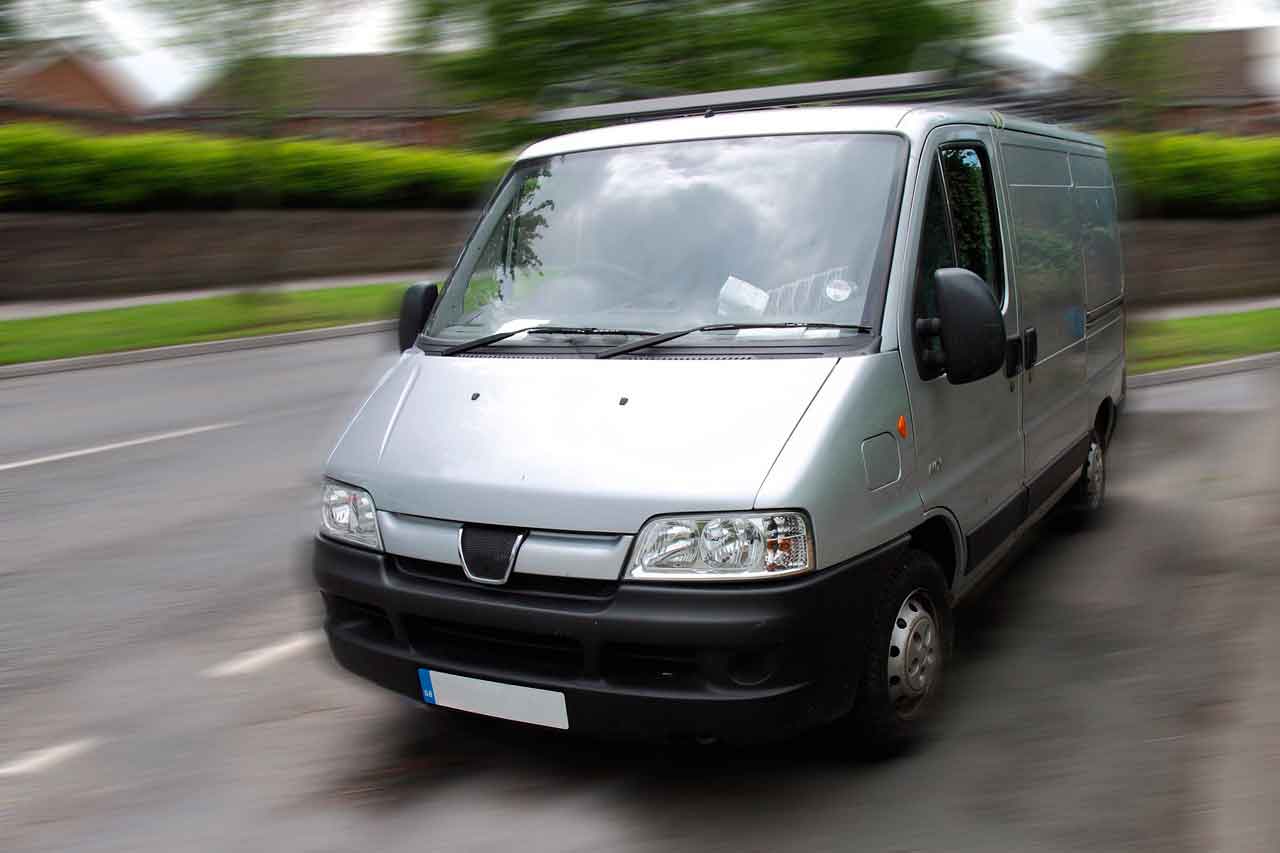 Требуется водитель категории В на газель